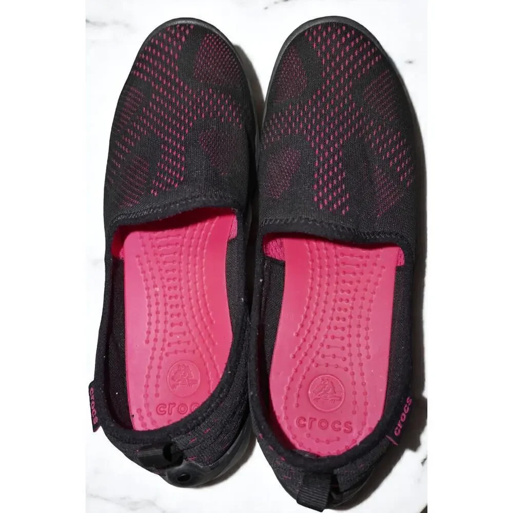 Crocs Water Shoes Women 8 Black Pink Mesh Slip On Beach River Travel Comfort